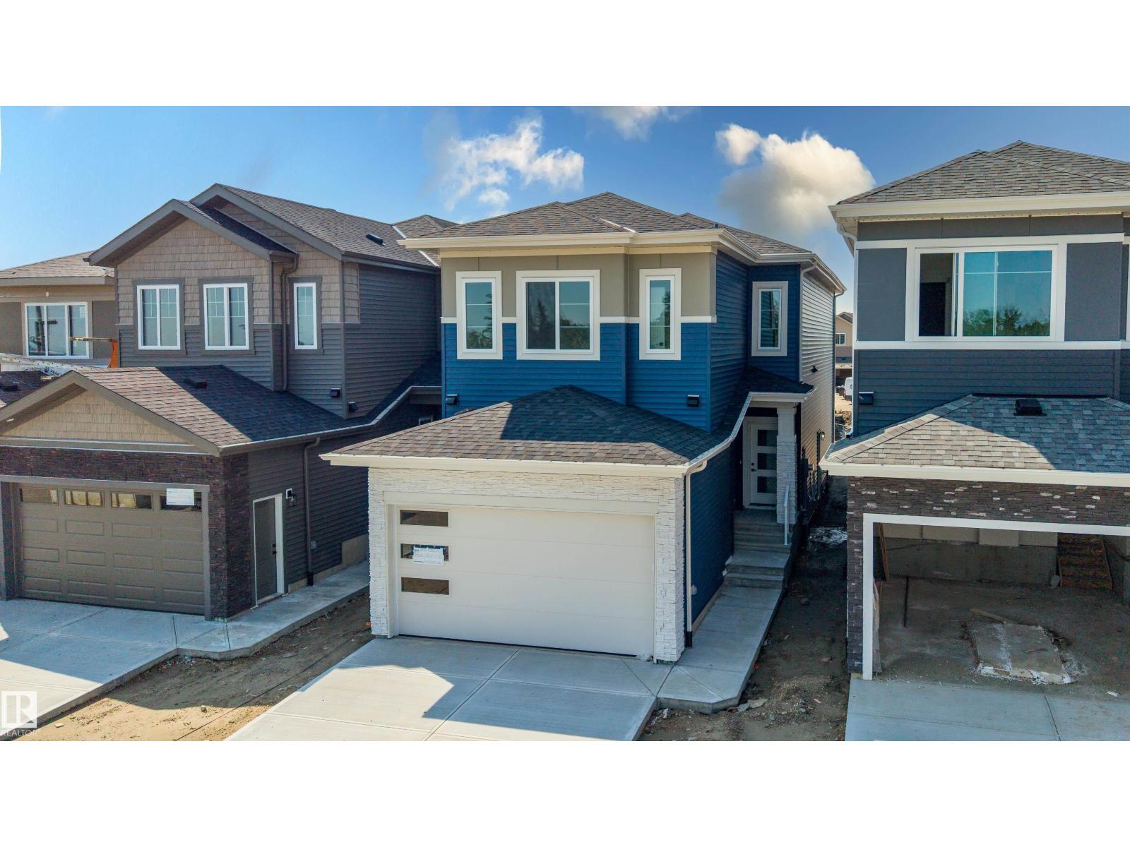 815 158 AV NE - 1