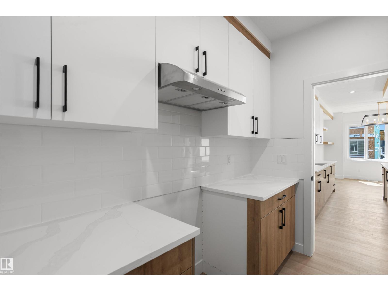 815 158 AV NE - 15
