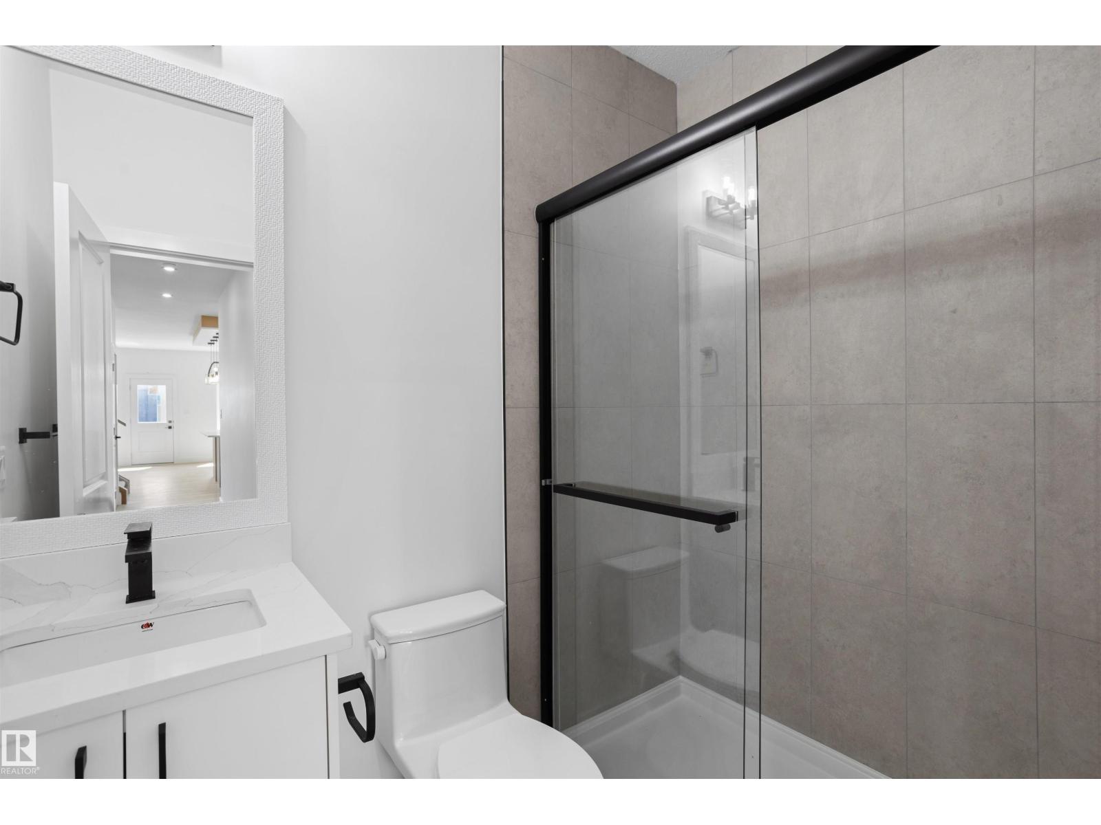 815 158 AV NE - 4