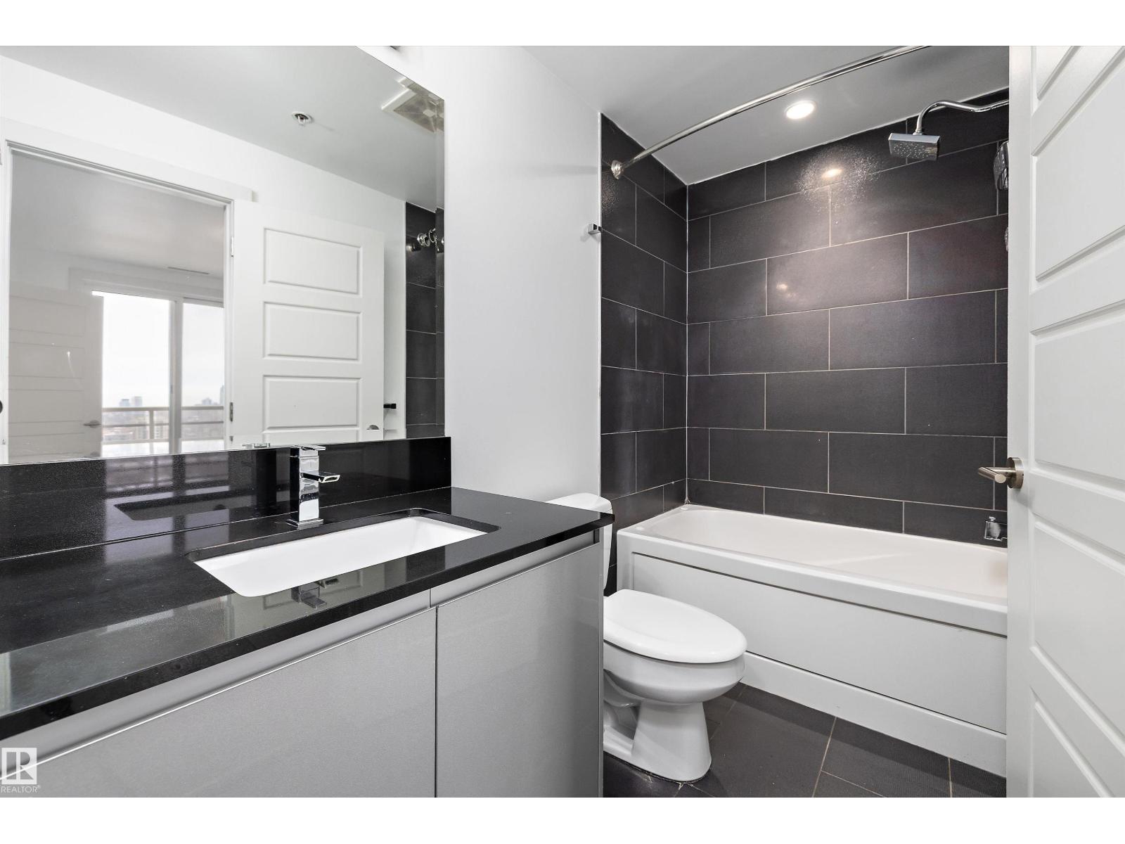 #1704 10388 105 ST NW - 26