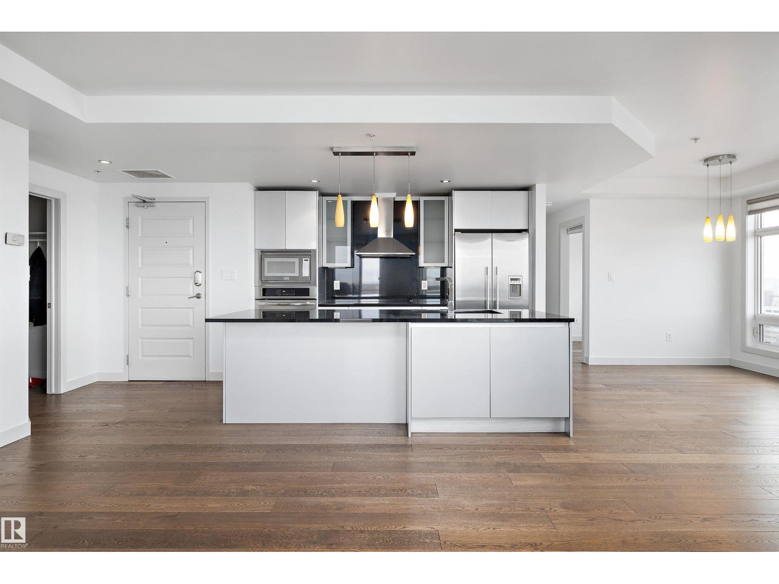 #1704 10388 105 ST NW - 16