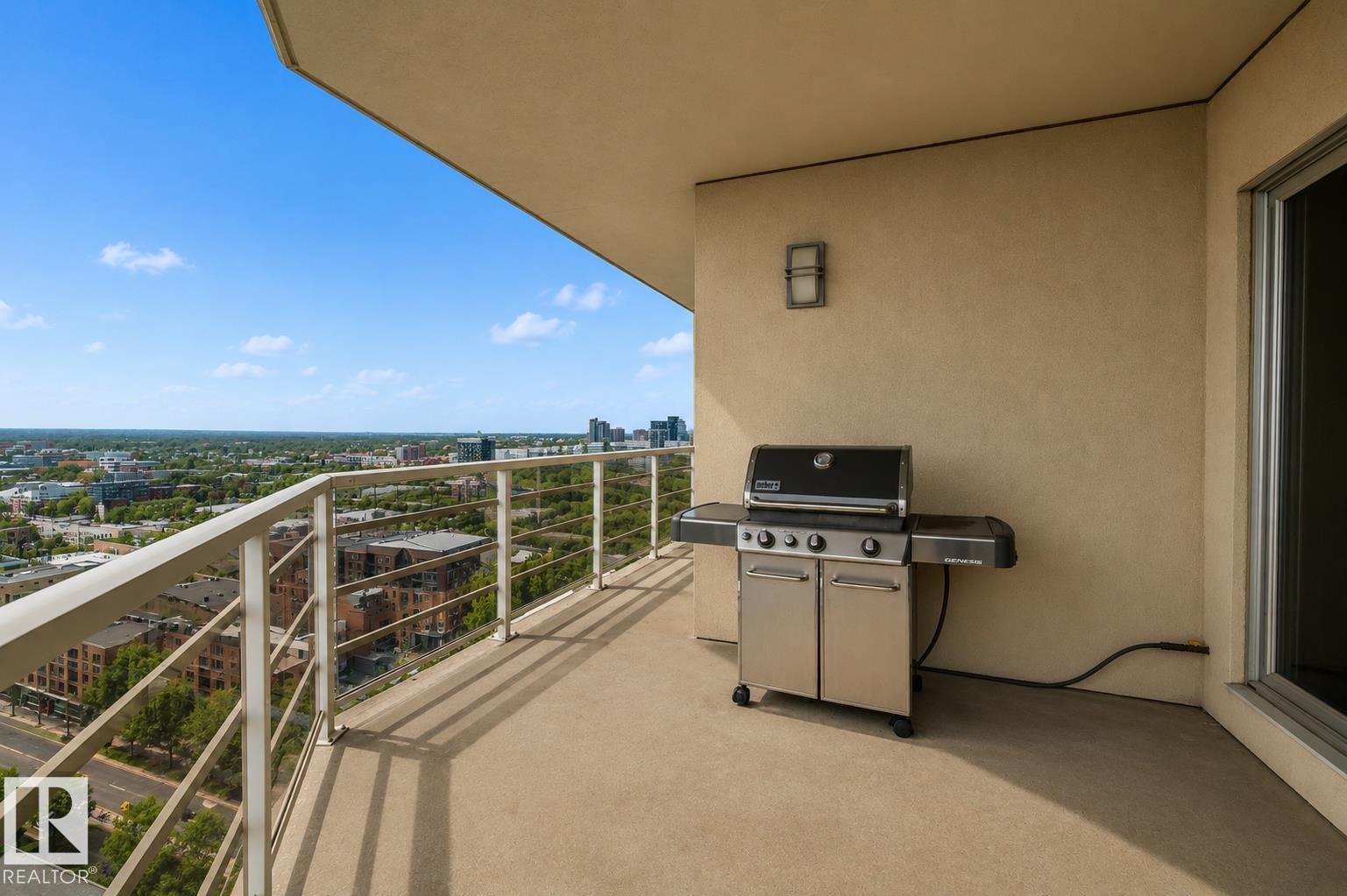 #1704 10388 105 ST NW - 33