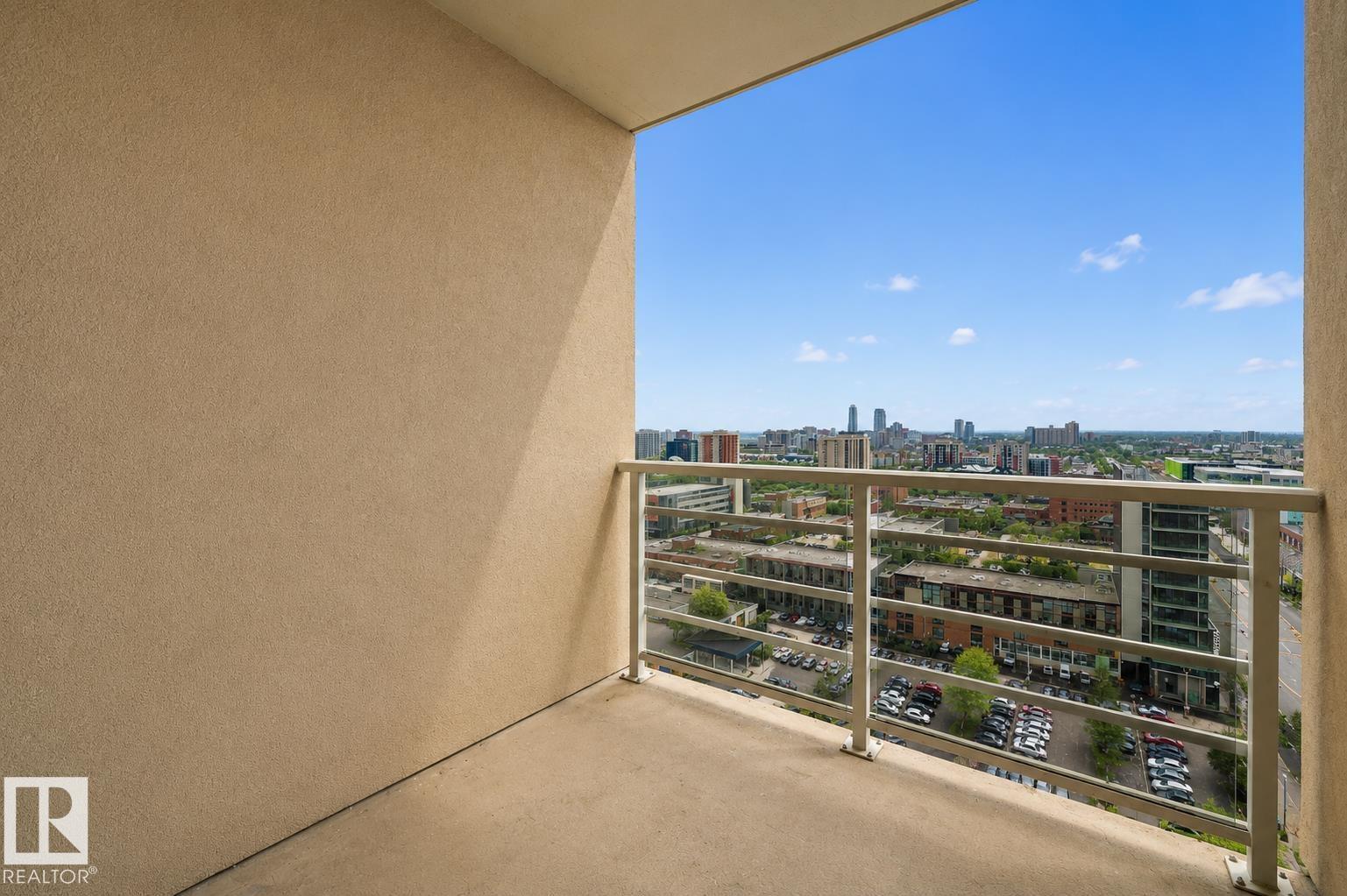 #1704 10388 105 ST NW - 35