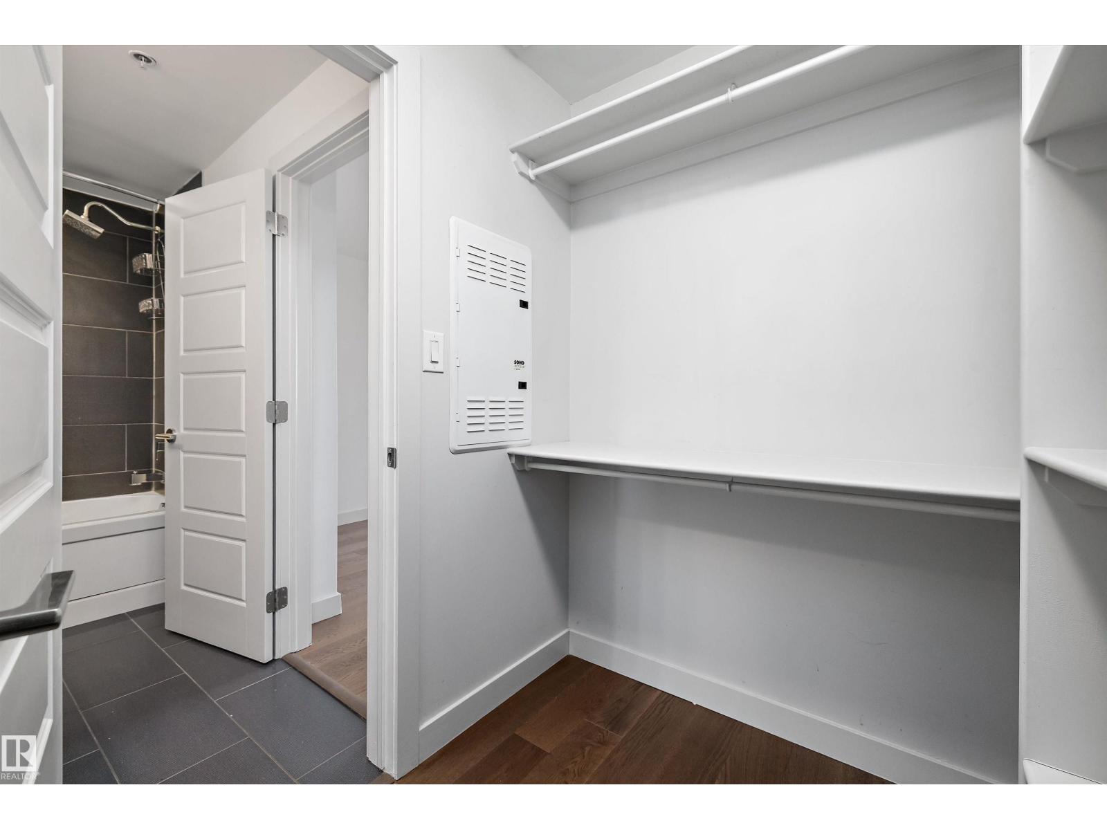 #1704 10388 105 ST NW - 20