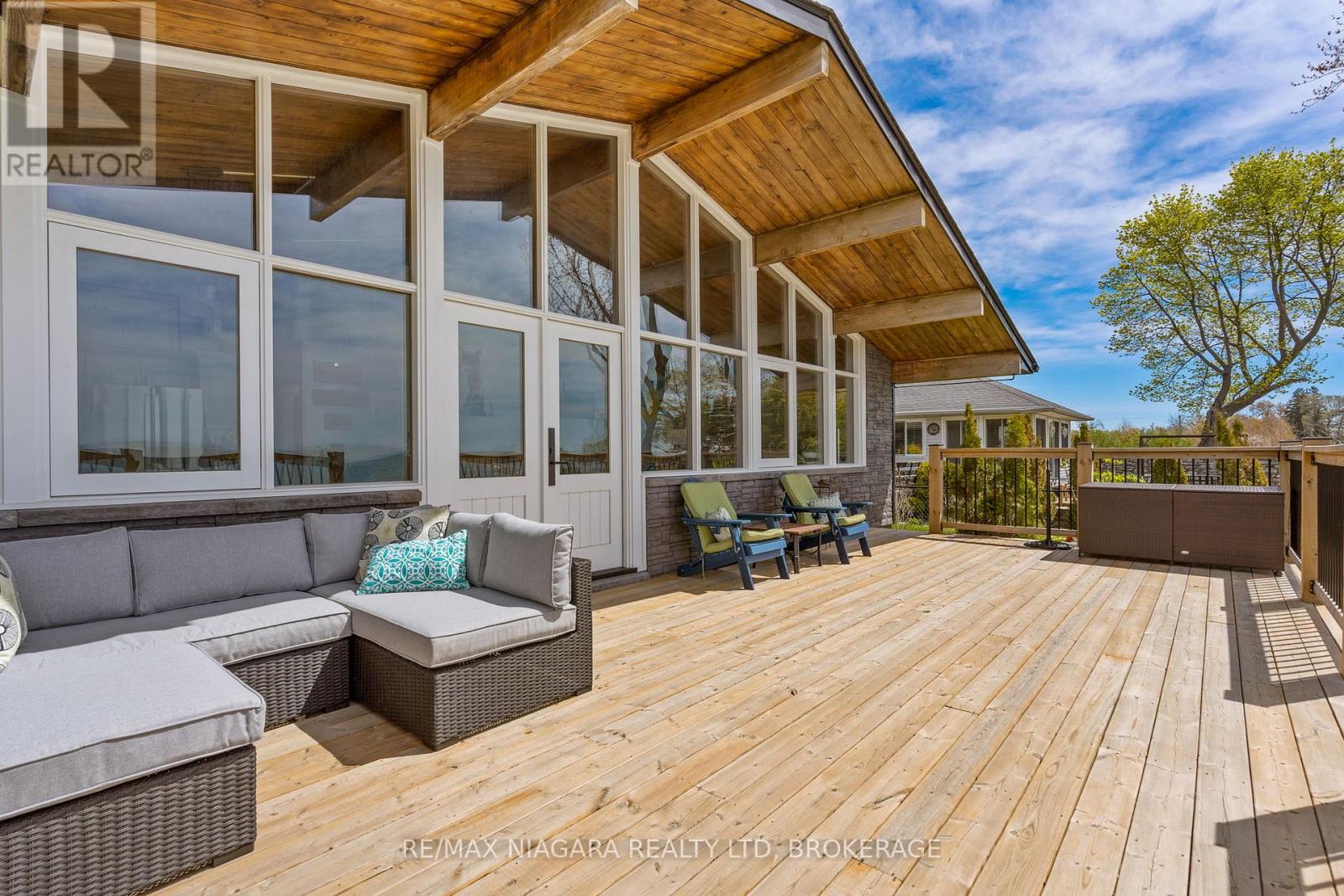 10825 LAKESHORE ROAD W - 29