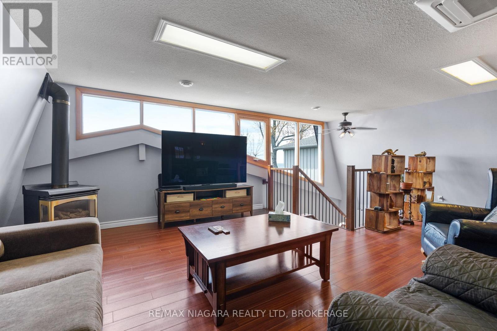 10825 LAKESHORE ROAD W - 17