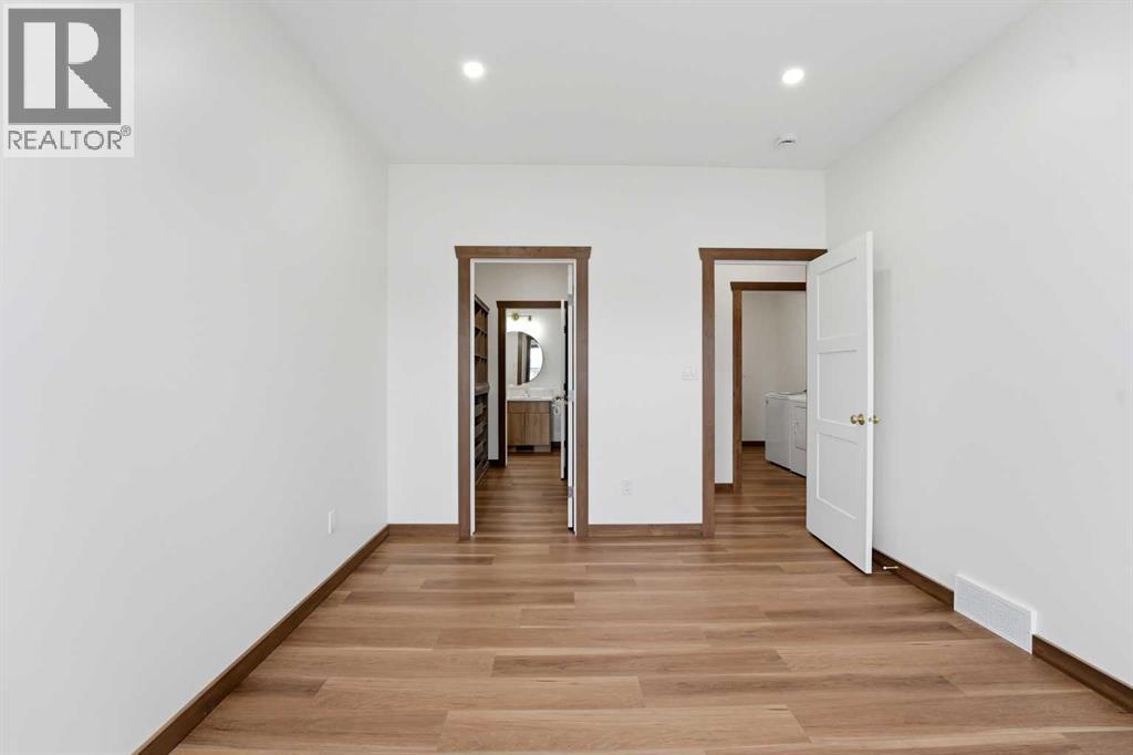 5123 55 Street Close - 21