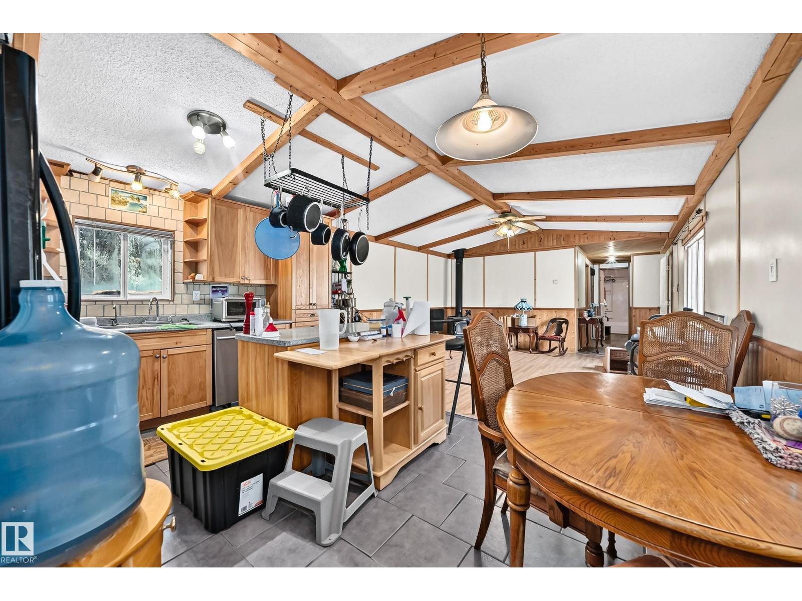 23328 HWY 37 - 31