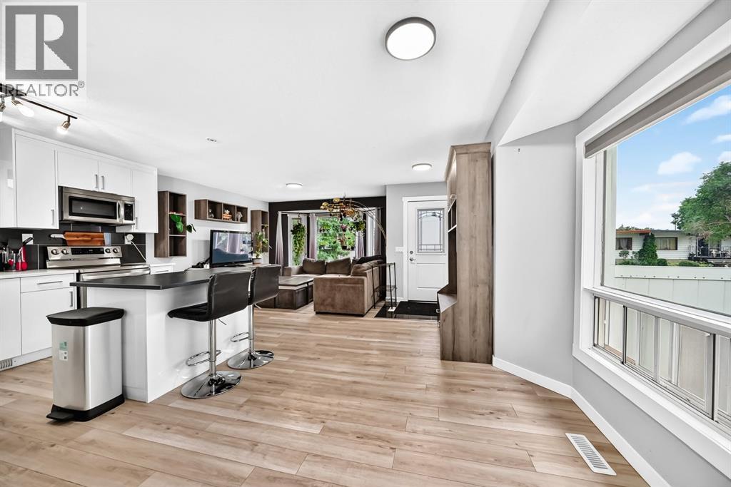 46 Dovercliffe Way SE - 9