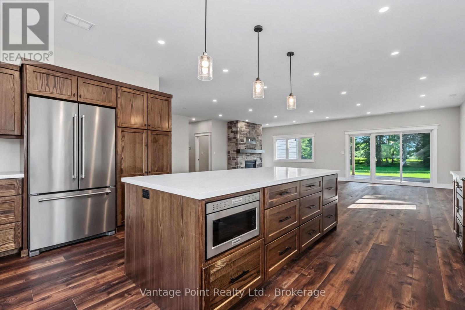 107 TORONTO ROAD - 11
