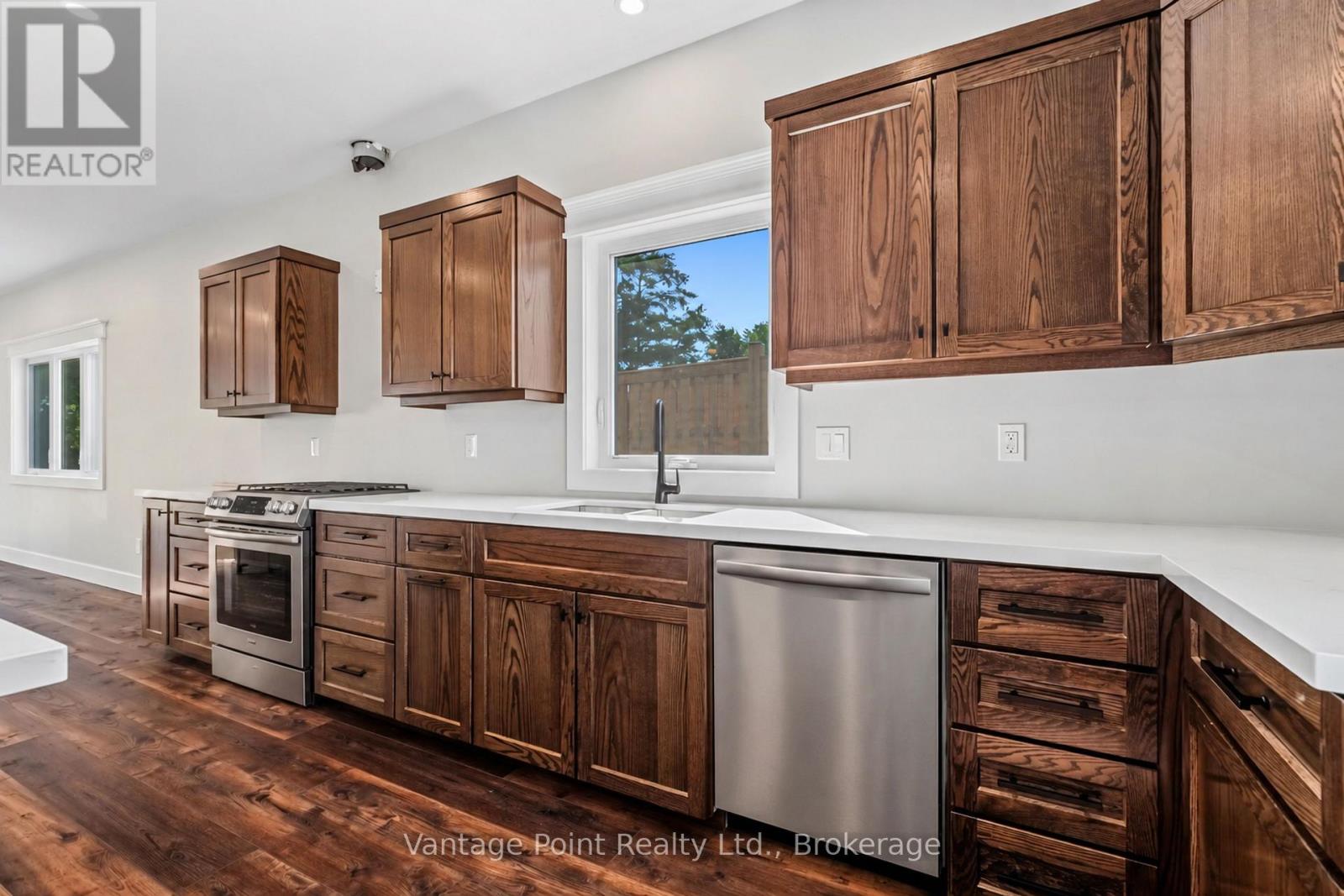 107 TORONTO ROAD - 12