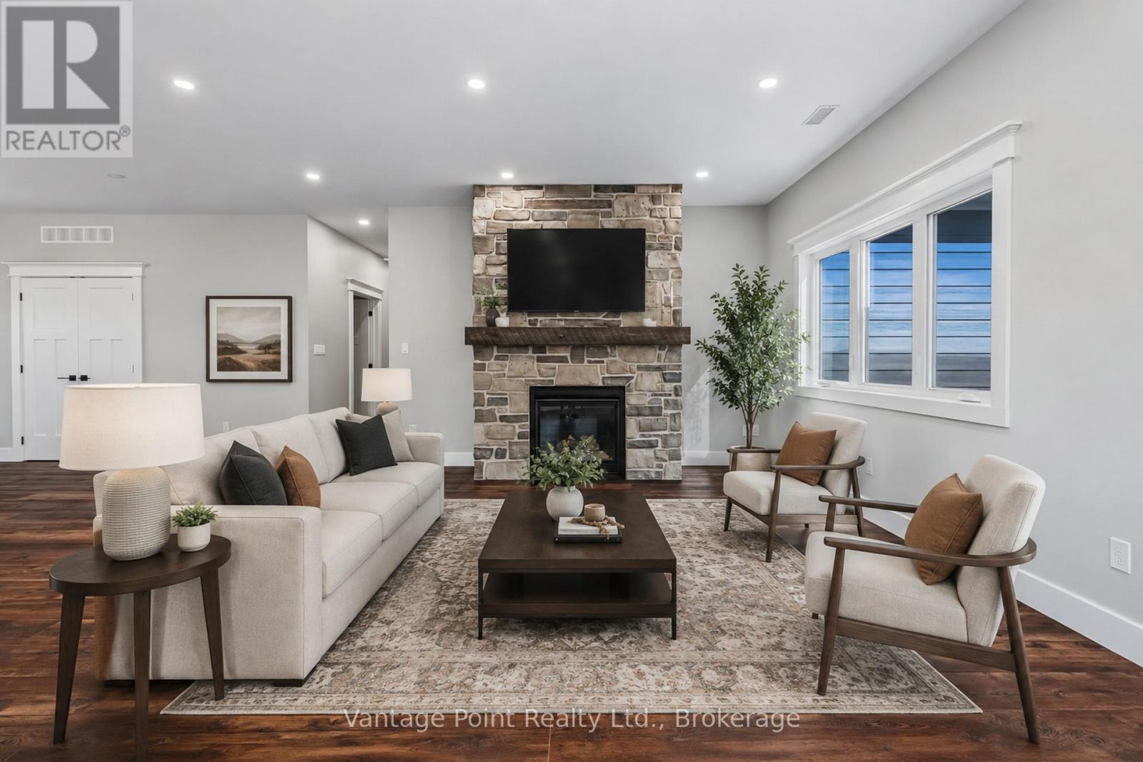 107 TORONTO ROAD - 14