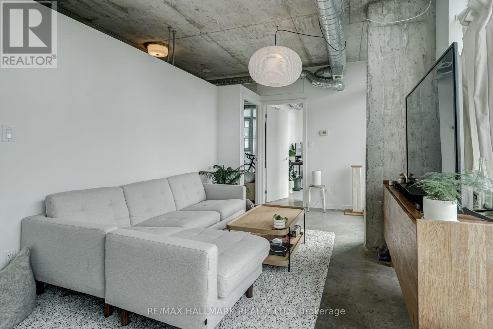 #910 150 SUDBURY STREET - 10