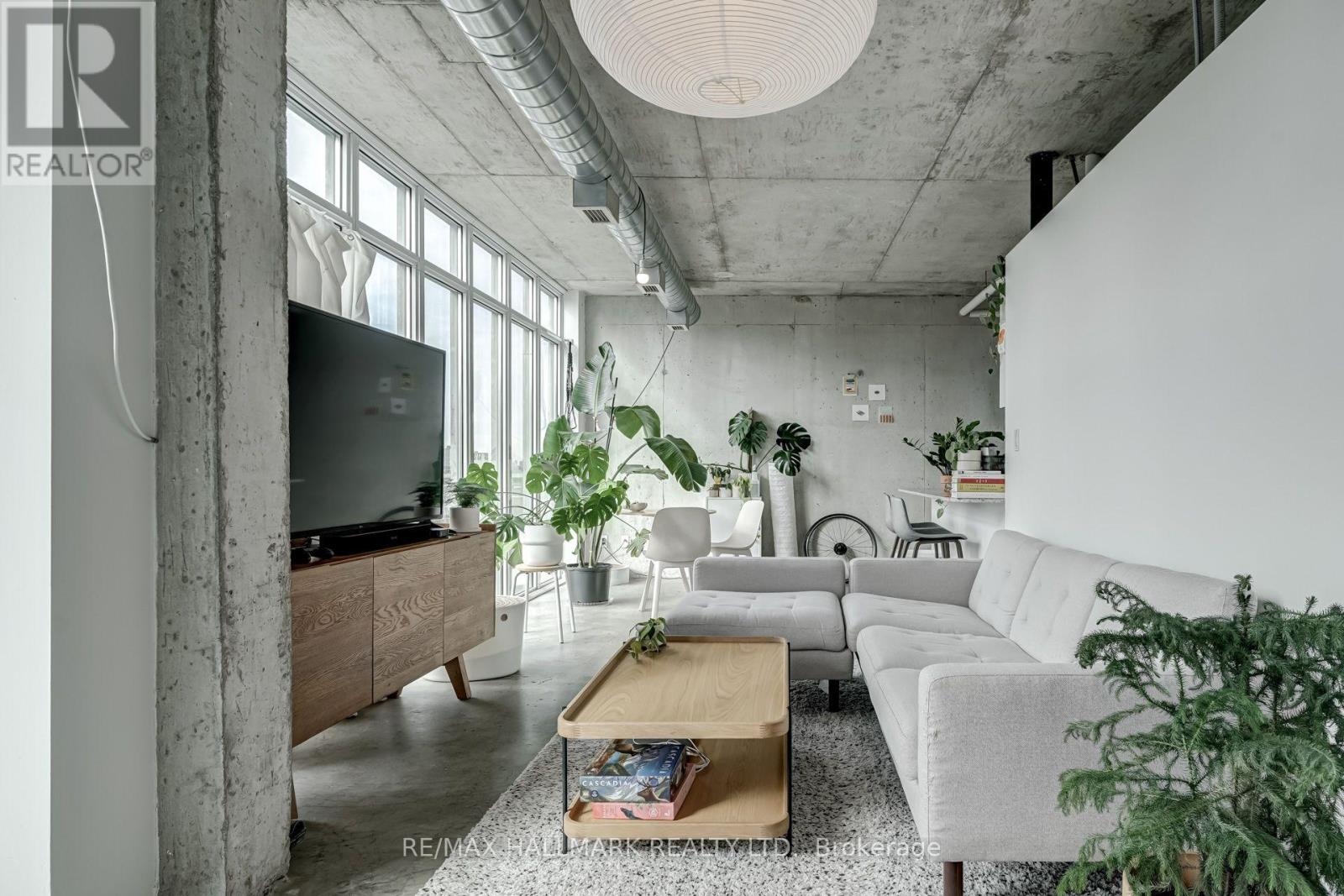 #910 150 SUDBURY STREET - Image 12