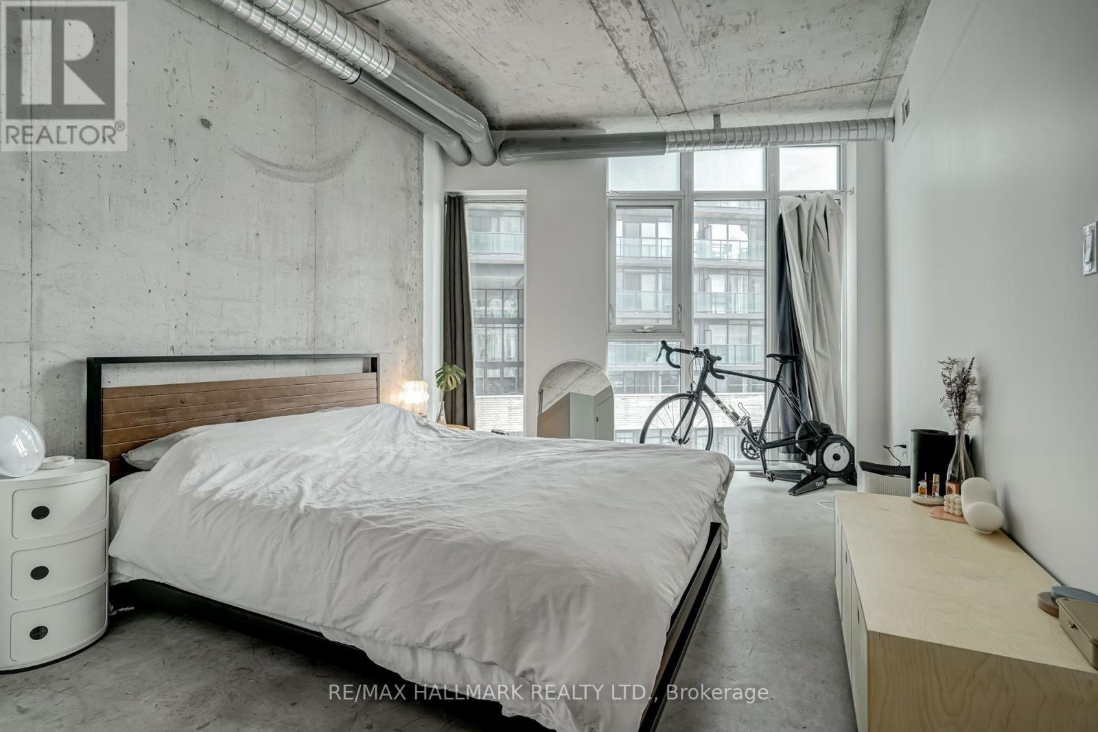 #910 150 SUDBURY STREET - 17