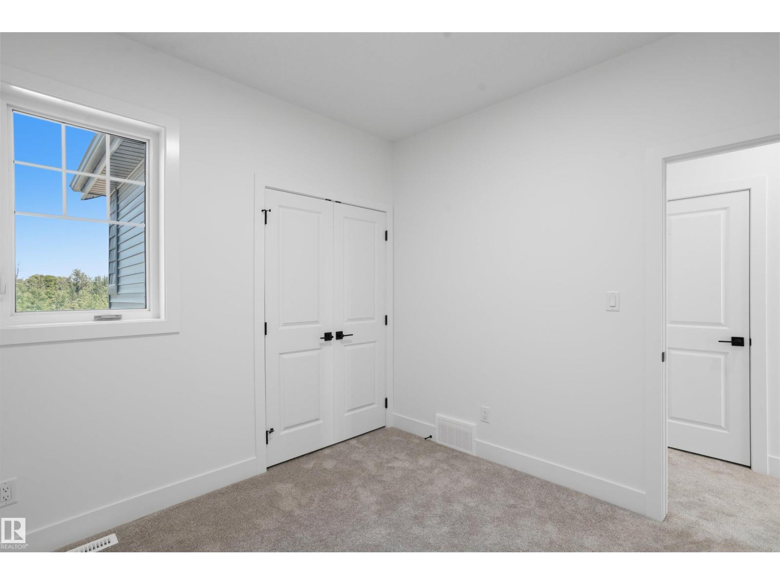 819 158 AV NE - Image 37