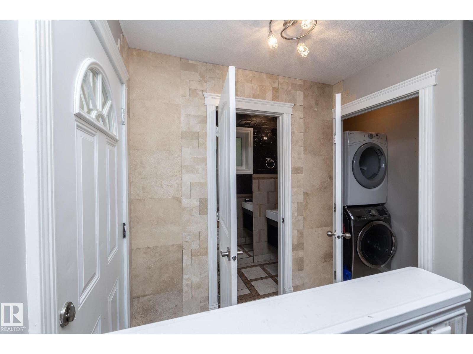 11915 77 ST NW - 26