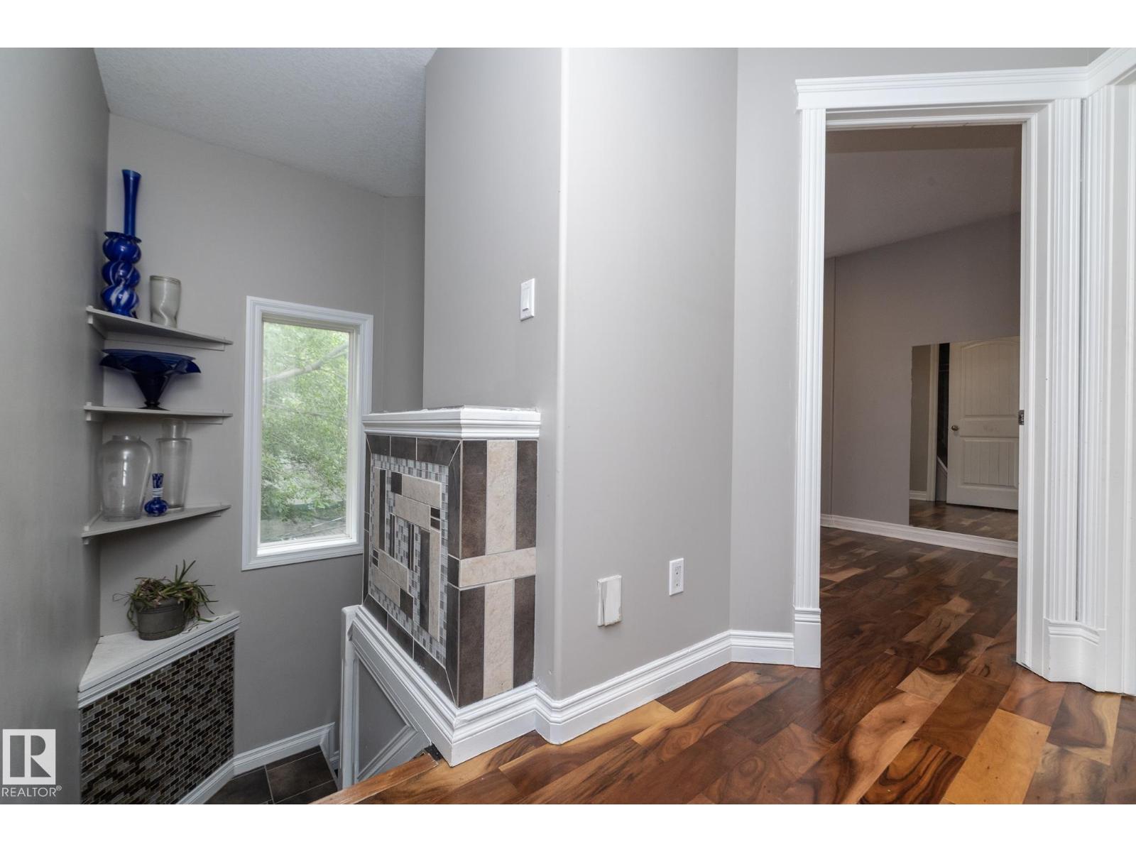 11915 77 ST NW - 31