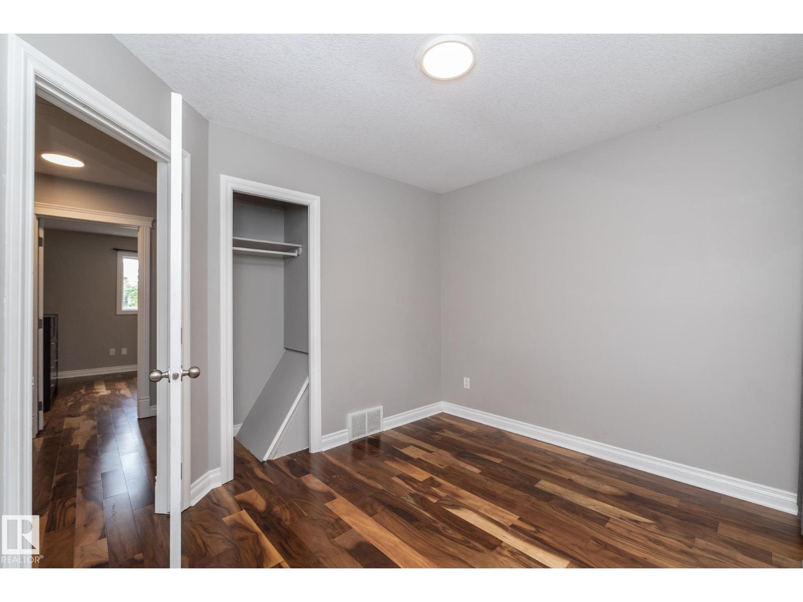 11915 77 ST NW - 51