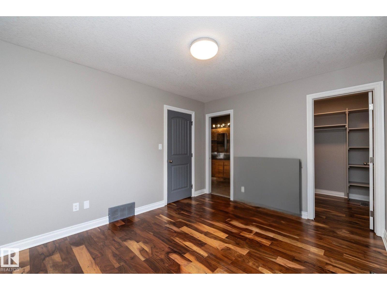 11915 77 ST NW - 38