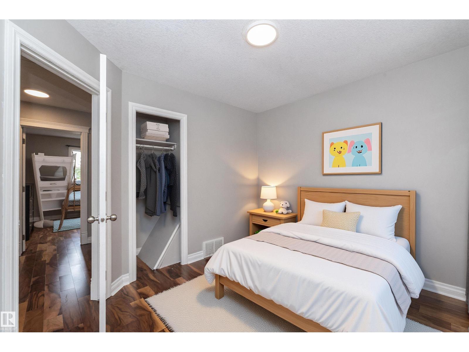 11915 77 ST NW - 50