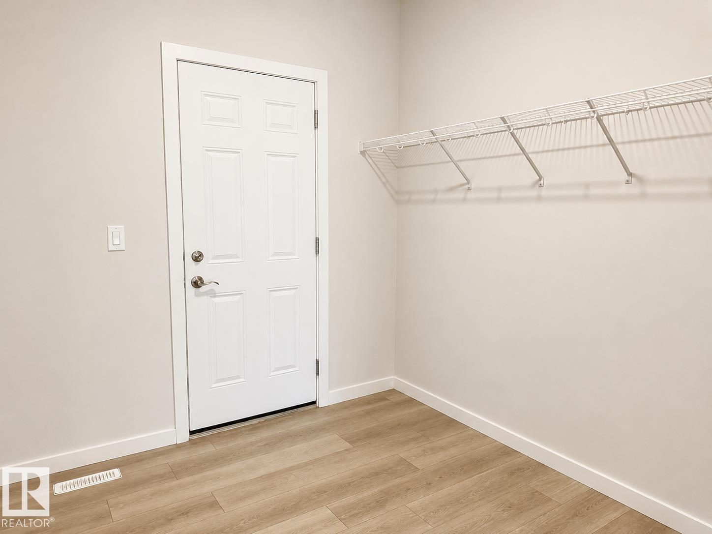 22904 94 Avenue NW - Photo 8