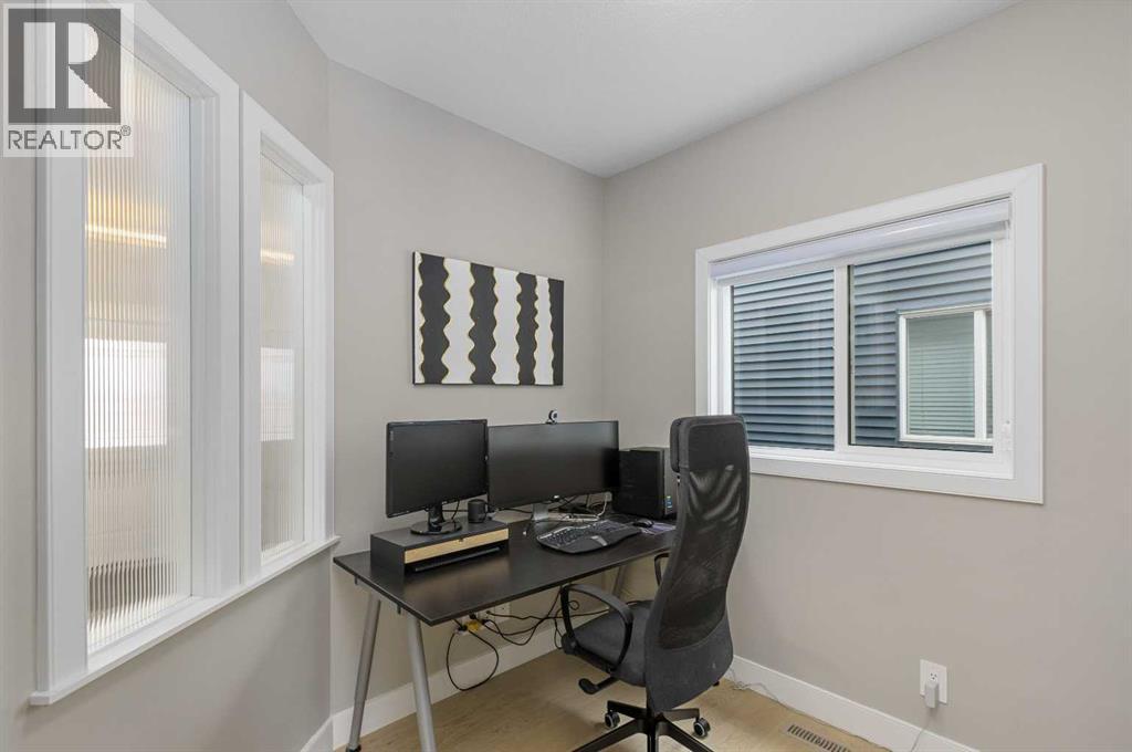 1595 Baywater Street SW - 17