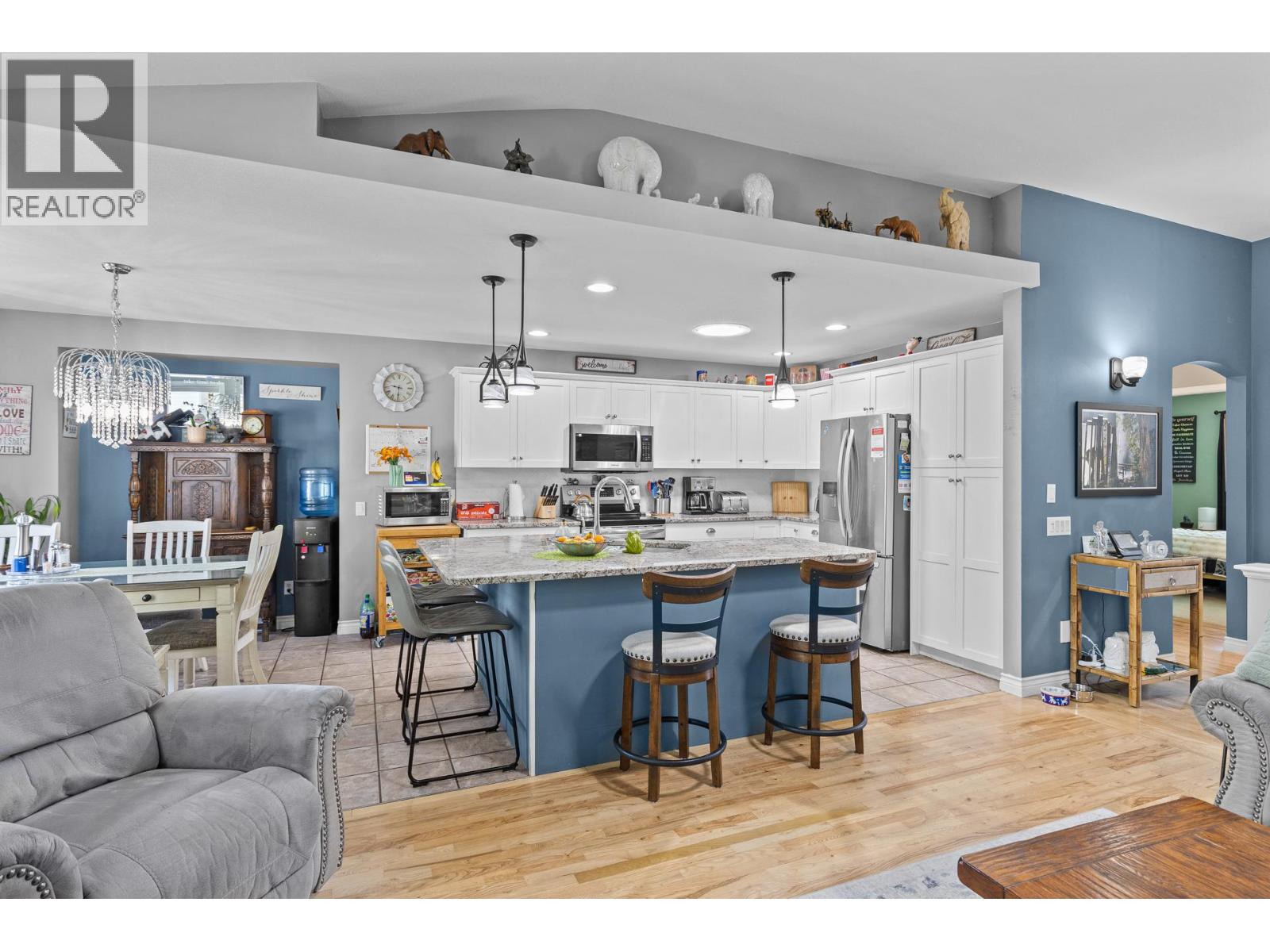 #8 3425 East Boundary Road - 7