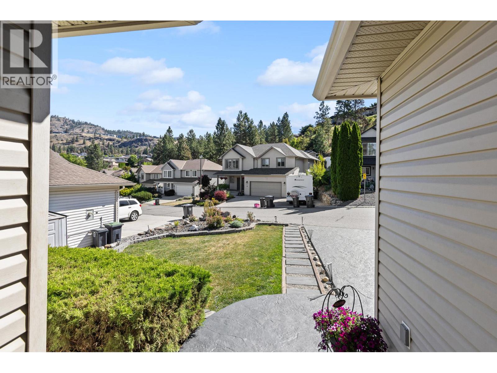 #8 3425 East Boundary Road - 40