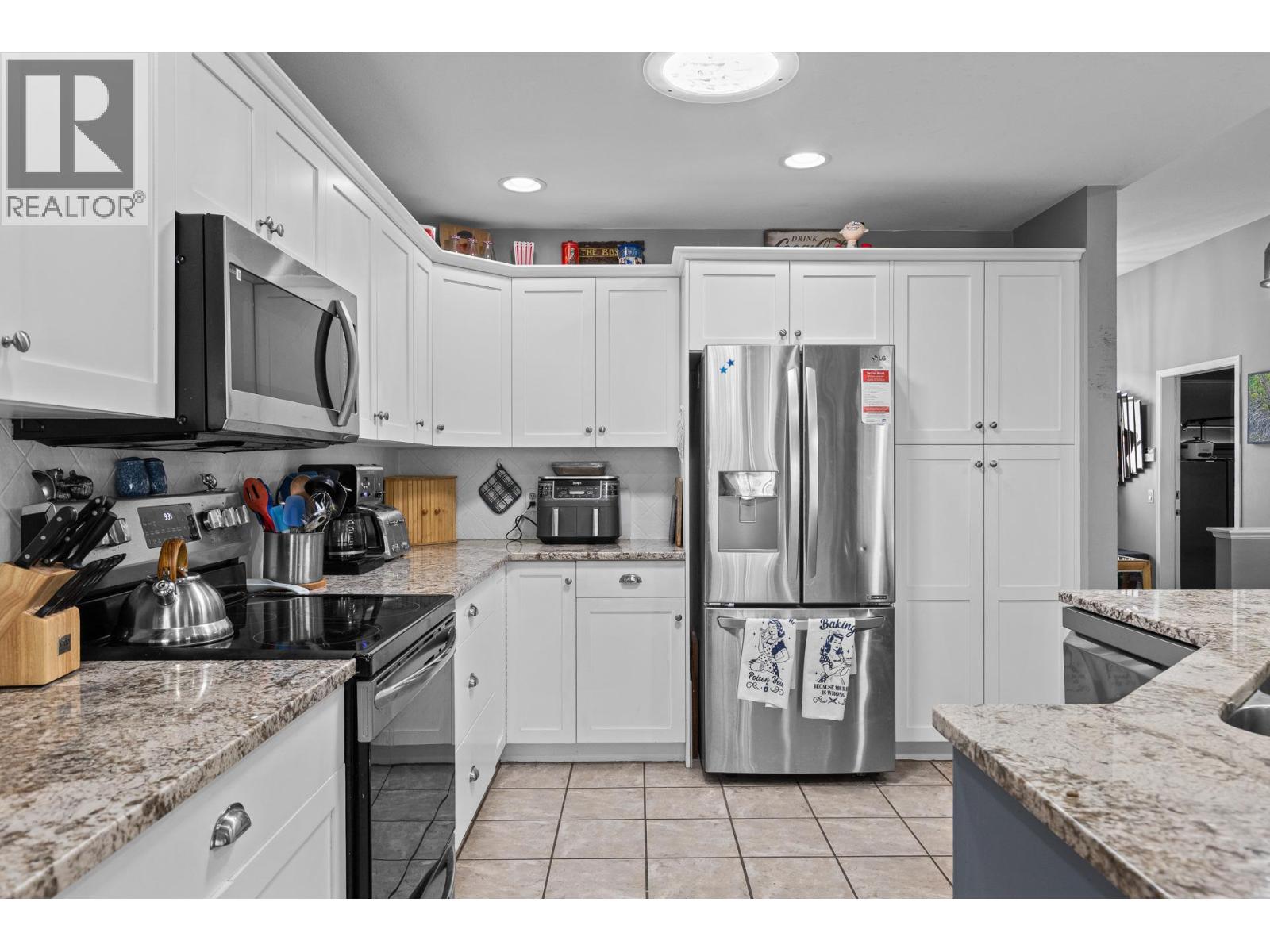 #8 3425 East Boundary Road - 11