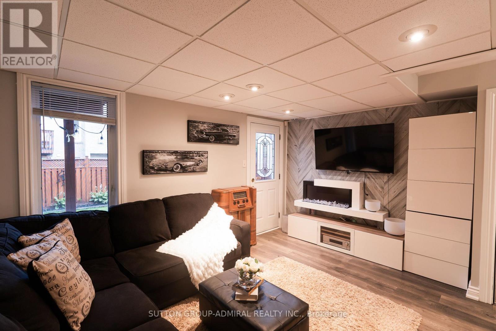 43 MAINLAND CRESCENT - Image 31
