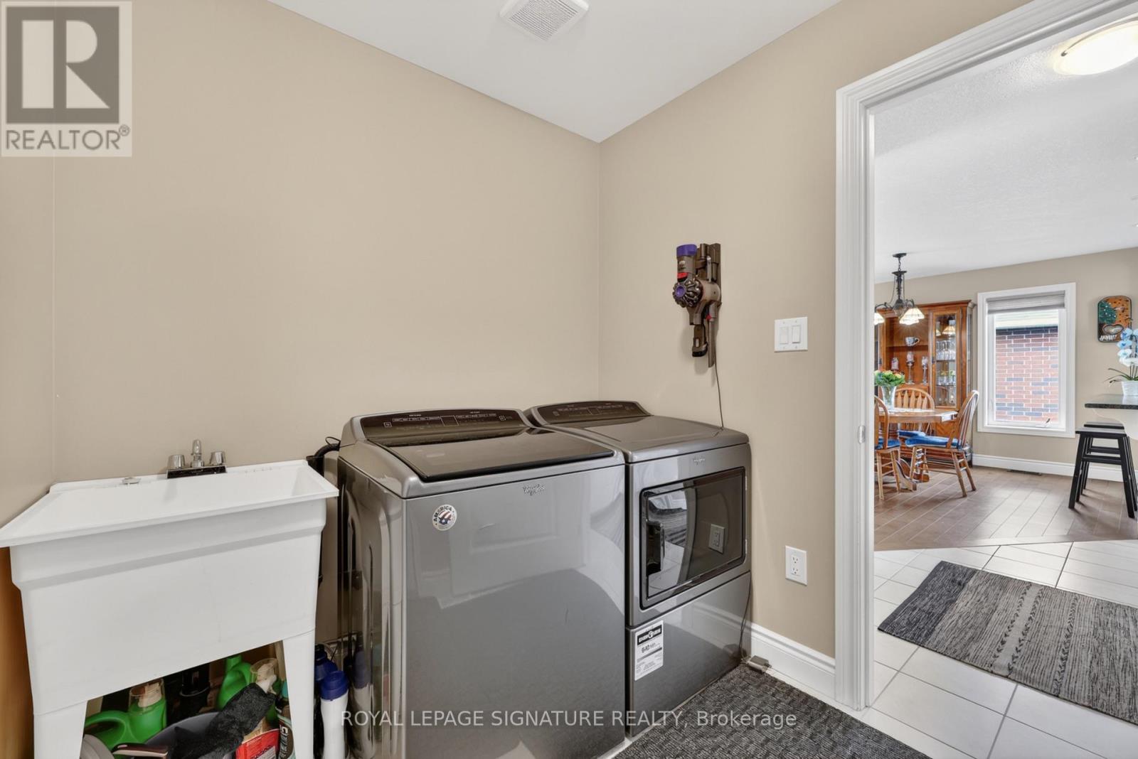22 HUNTER AVENUE - 29