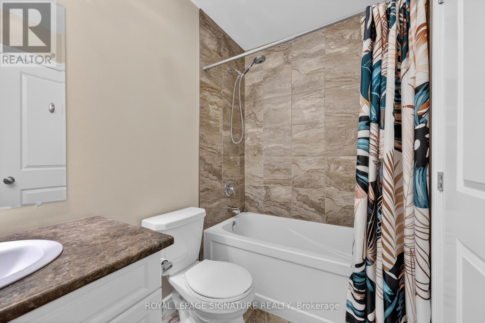 22 HUNTER AVENUE - 27