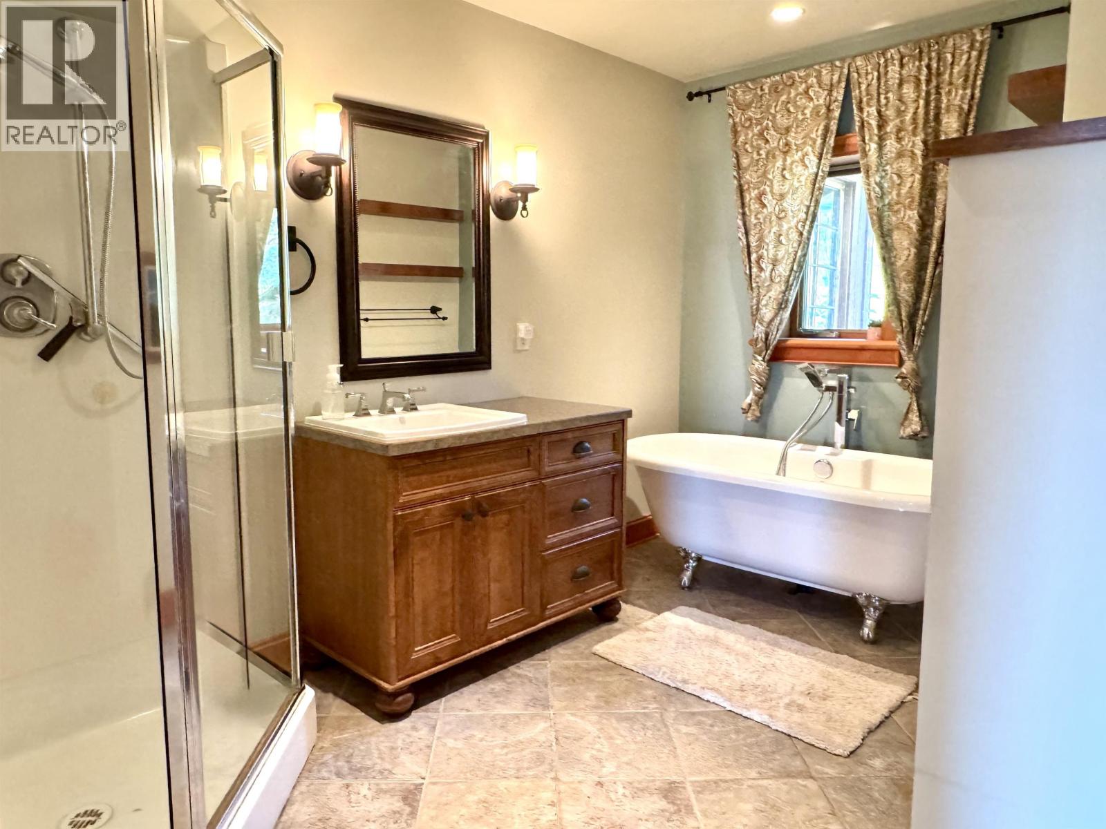 10354 HISLOP Road, Telkwa