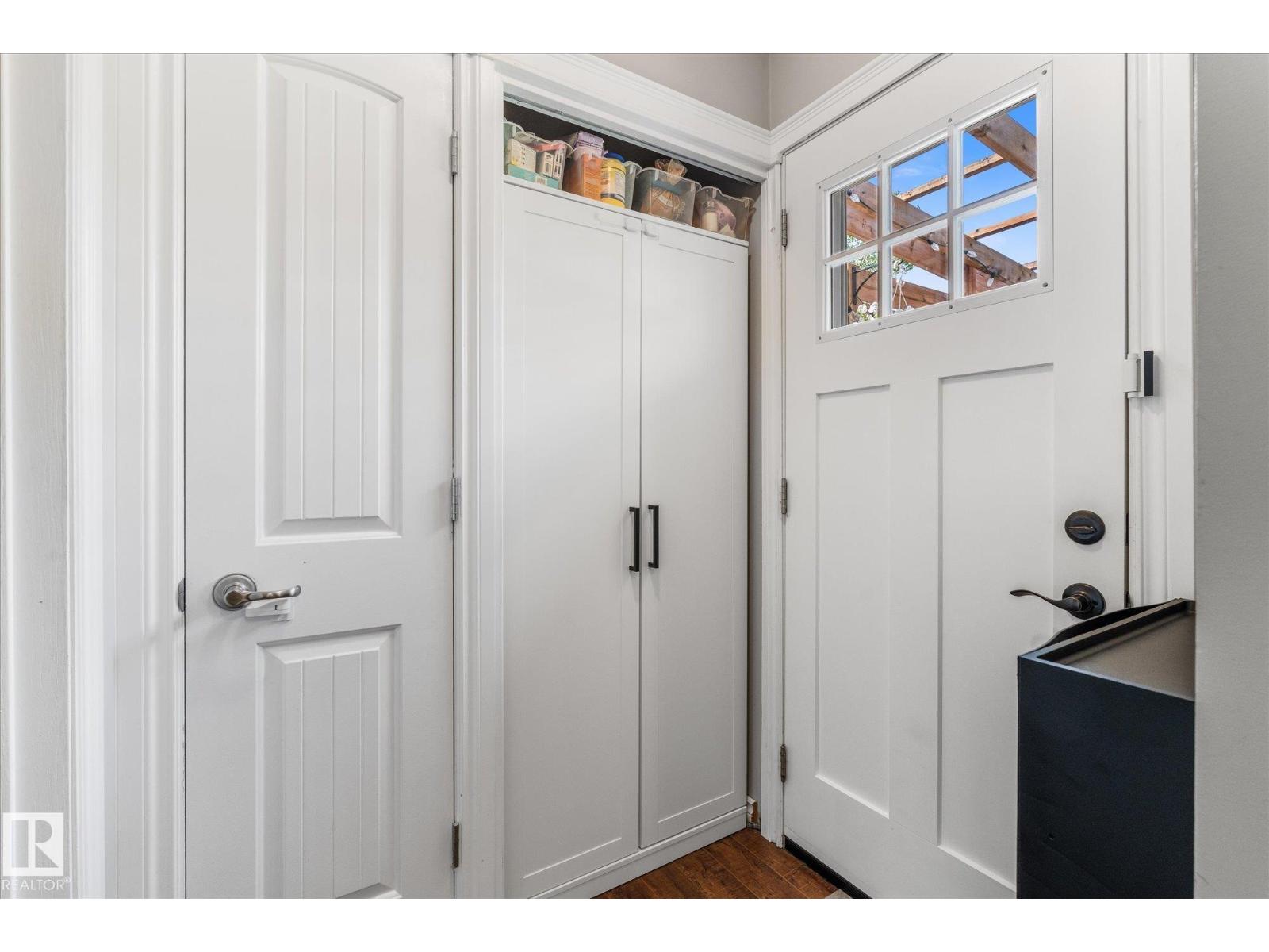 4718 35 AV NW - 30