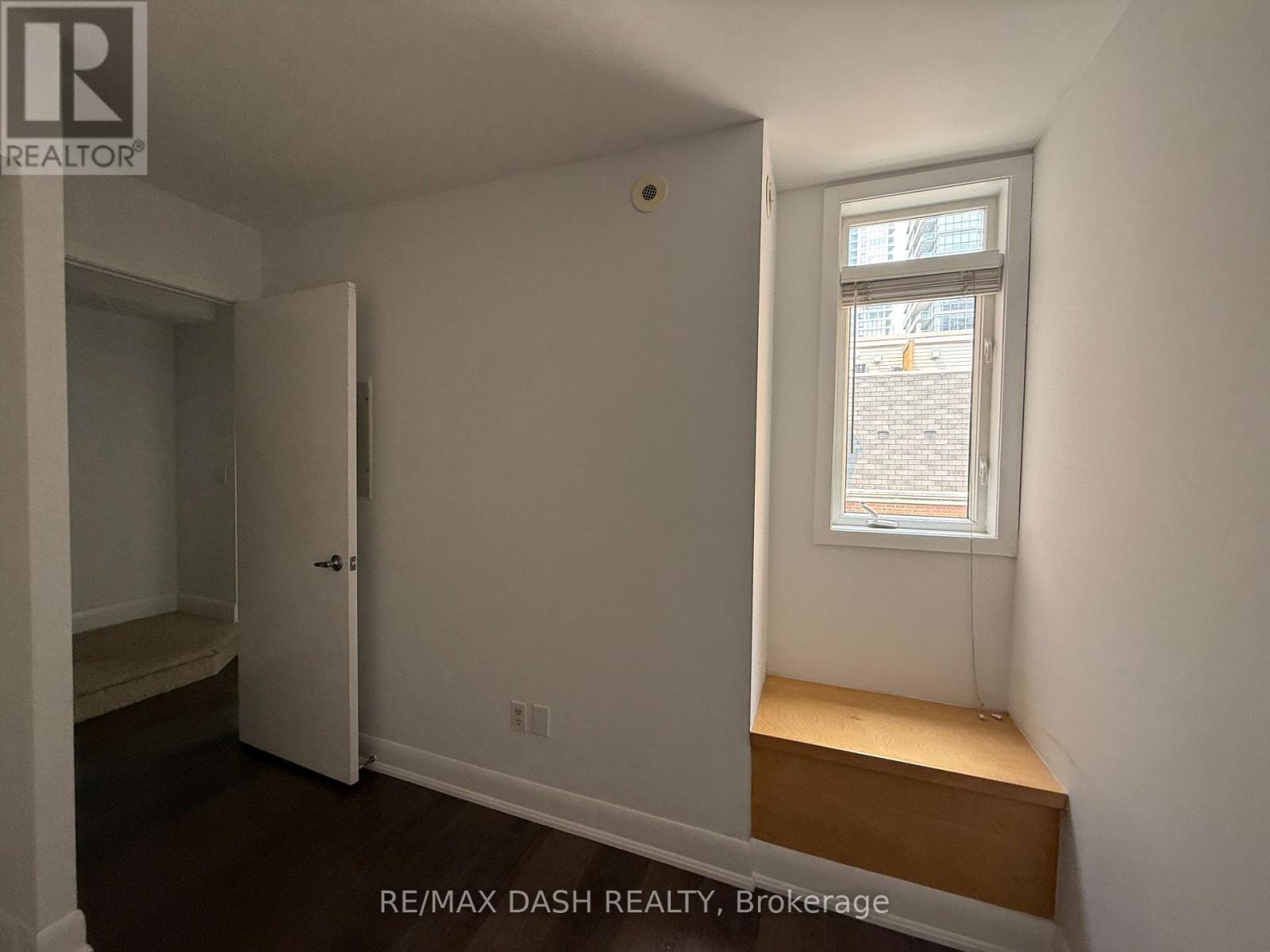 #342 415 JARVIS STREET - 20