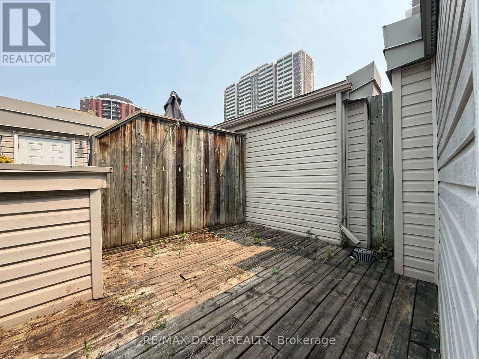 #342 415 JARVIS STREET - 21