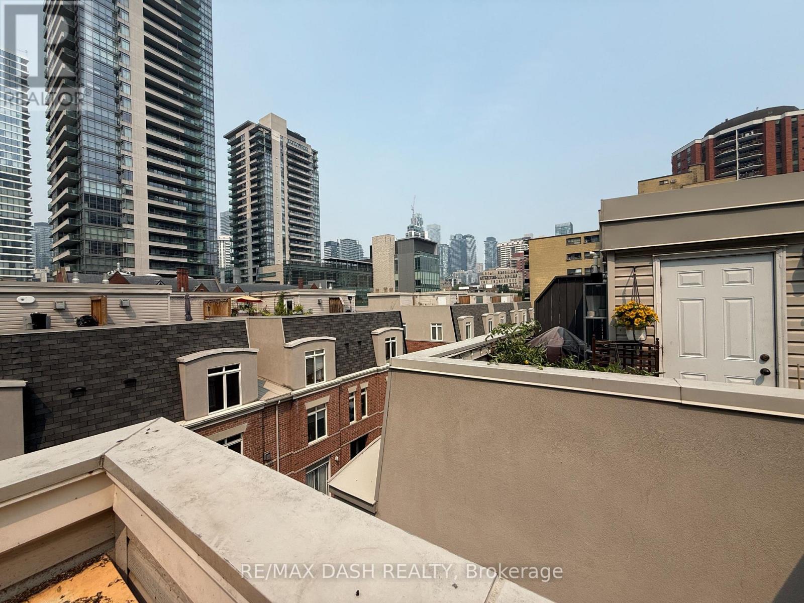 #342 415 JARVIS STREET - 23