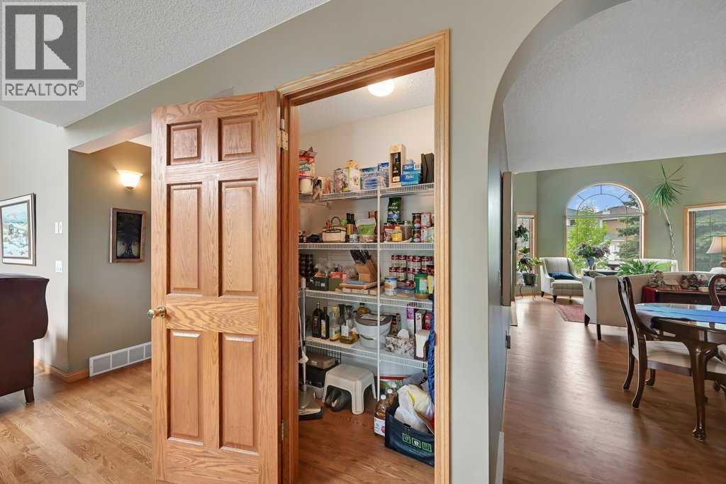 158 Valley Glen Heights NW - 15