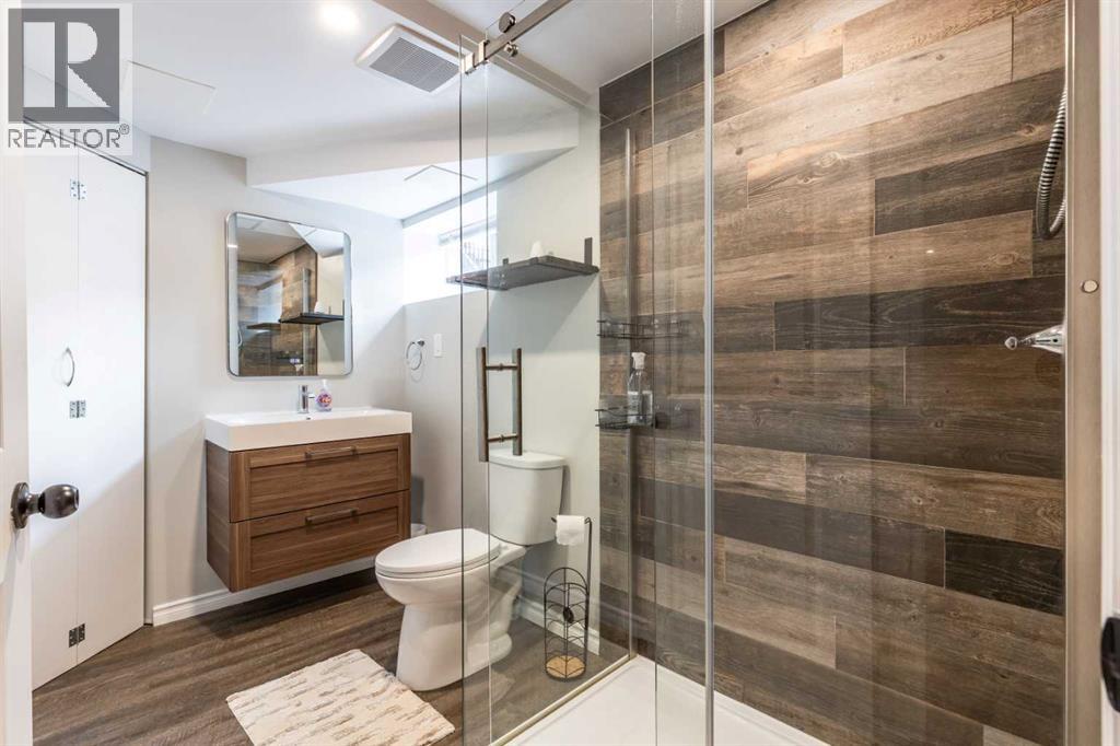 2666 16 Avenue SE - Image 38
