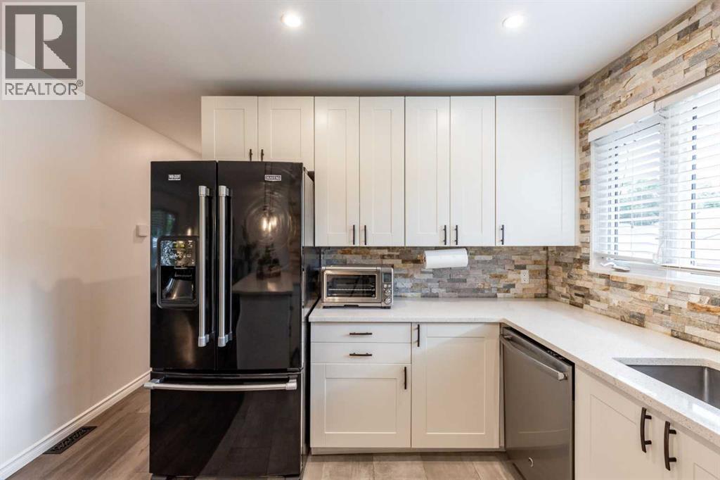 2666 16 Avenue SE - Image 17