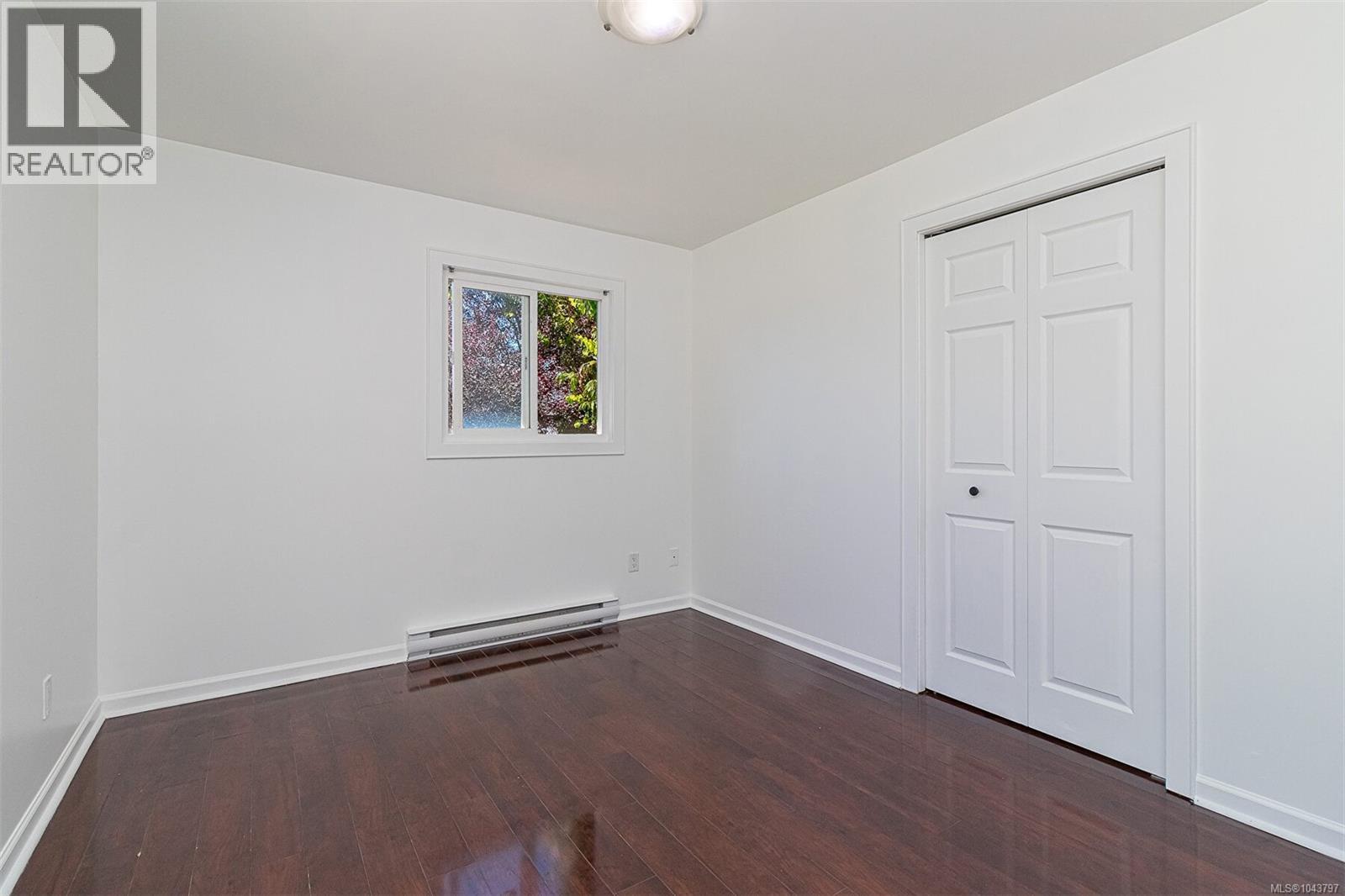 881 Leslie Dr - 15