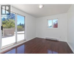 881 Leslie Dr, Saanich, BC V8X2Y3 Photo 14