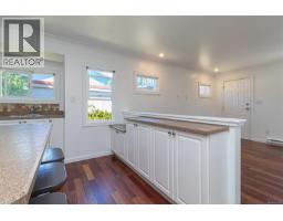 881 Leslie Dr, Saanich, BC V8X2Y3 Photo 31