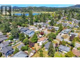 881 Leslie Dr, Saanich, BC V8X2Y3 Photo 43