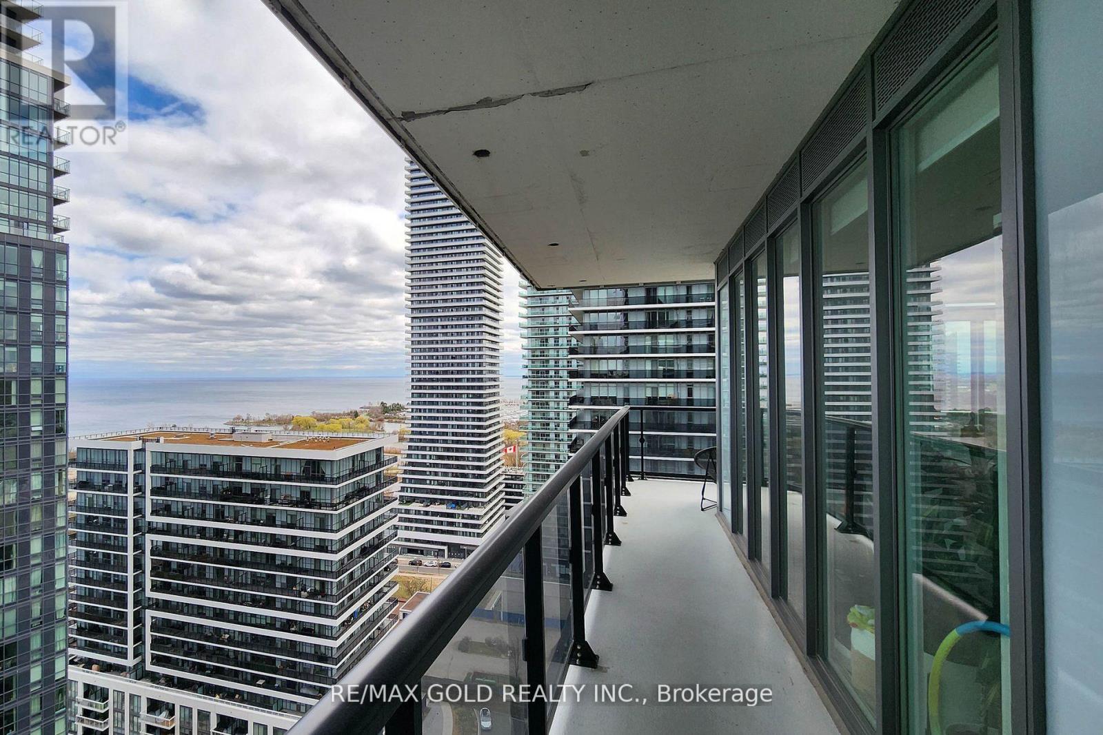 #2203 56 ANNIE CRAIG DRIVE - 6