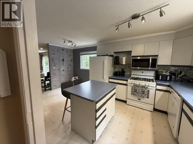 8769 N KELLY ROAD - Image 7