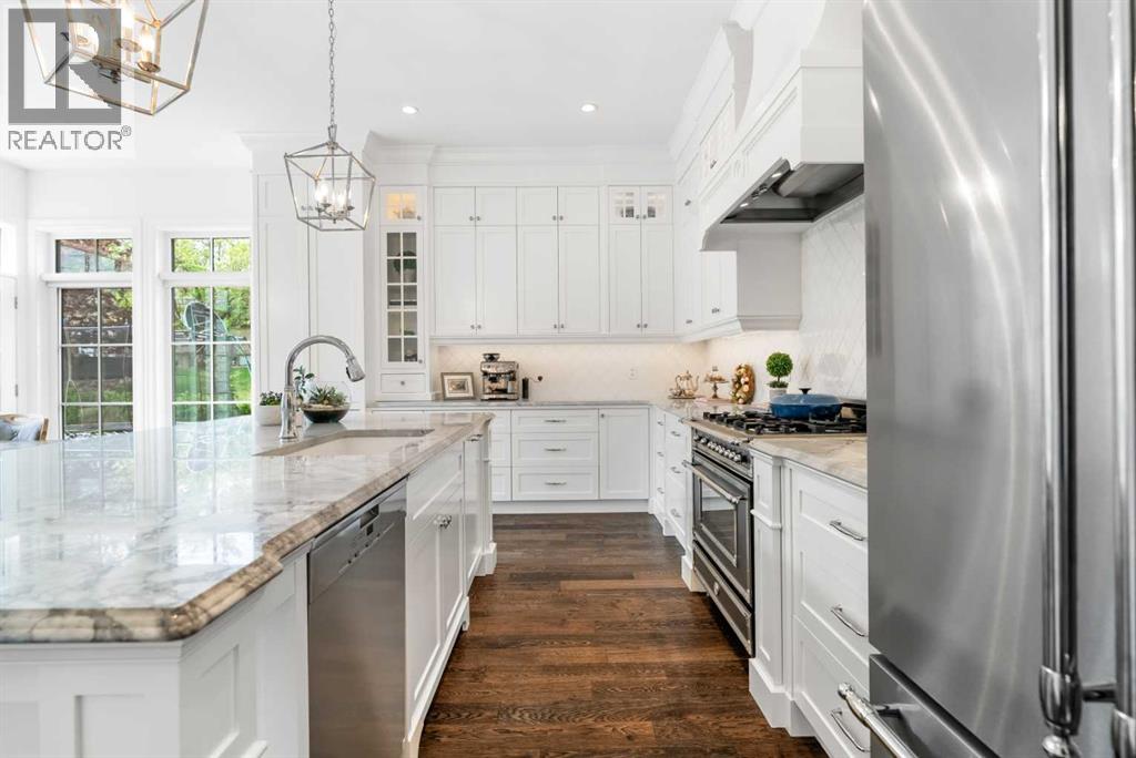 3731 37 Street NW - 17