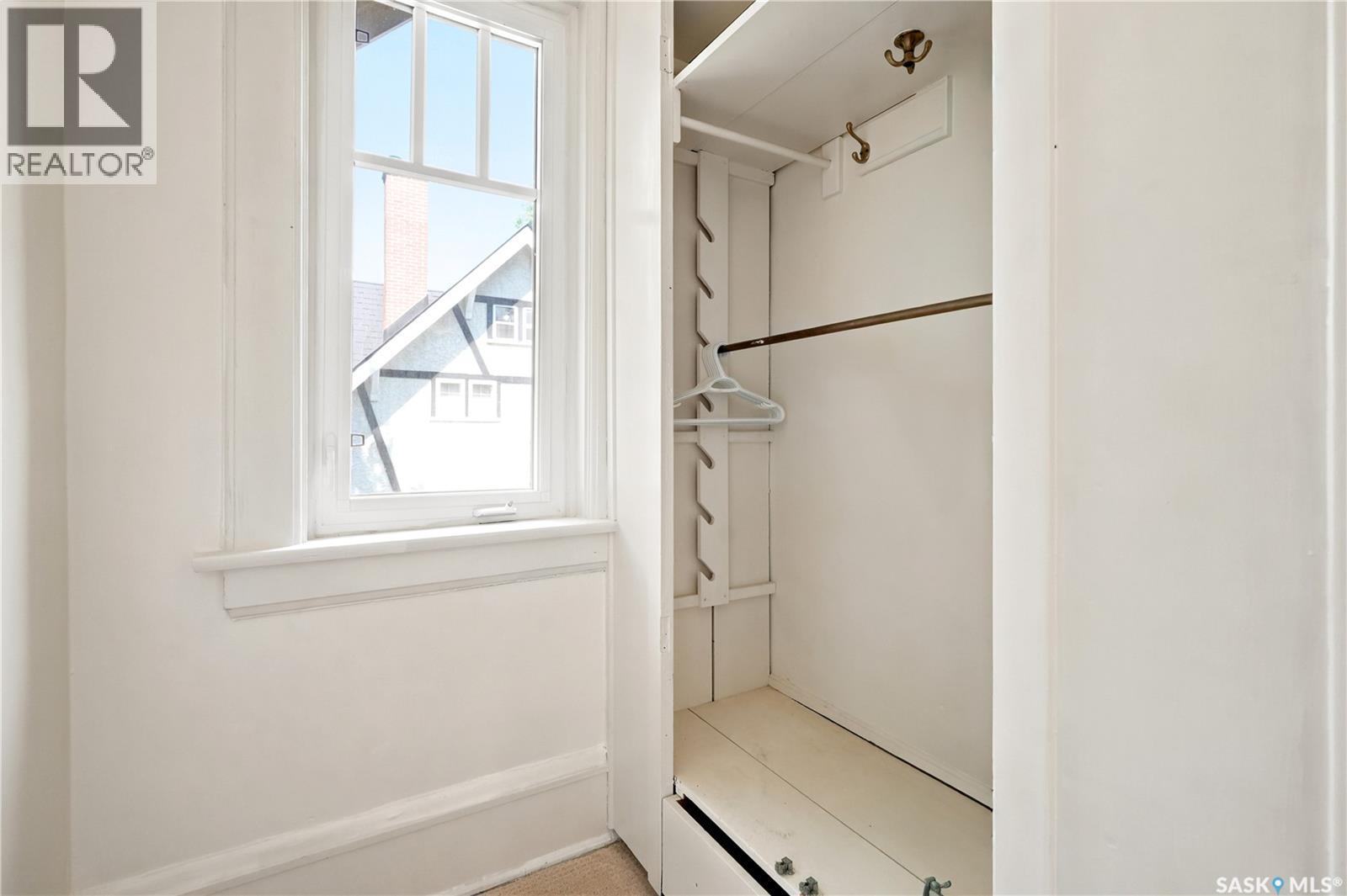 3151 Angus STREET - Image 32