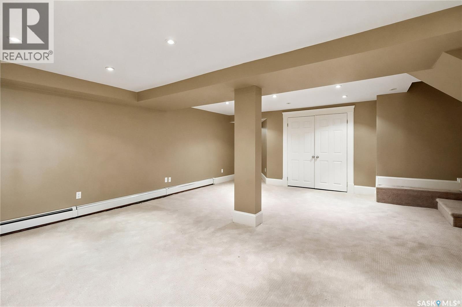 3151 Angus STREET - 46